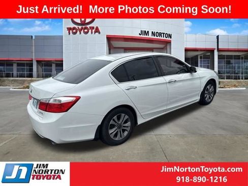 Used 2013 Honda Accord LX image 3