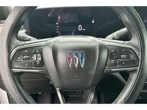 Used 2024 Buick Envista Avenir FWD image 25