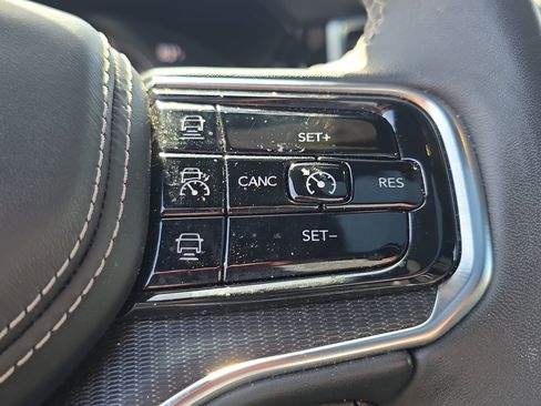 Used 2024 Jeep Grand Wagoneer L Series II w/ Quick Order Packagew 28T image 33