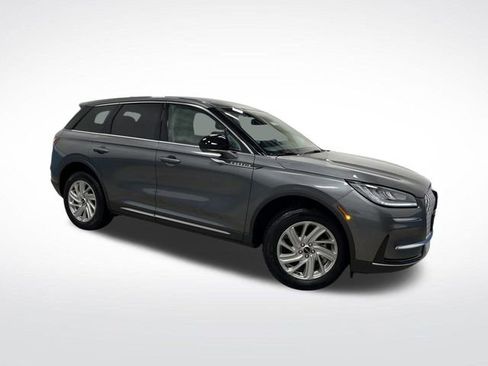 Used 2024 Lincoln Corsair AWD image 37