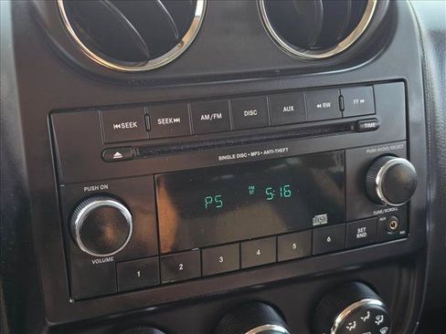 Used 2015 Jeep Patriot Sport AWD/4WD image 27