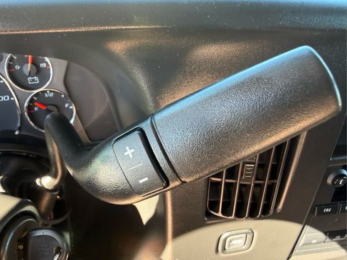 Used 2019 Chevrolet Express 2500 LS RWD image 25