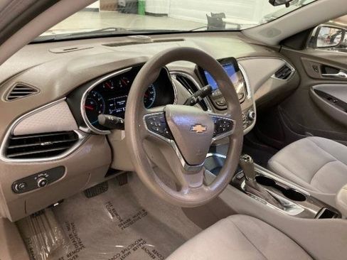 Used 2019 Chevrolet Malibu LT w/ Driver Confidence Package II image 7