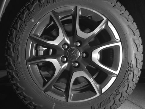 Used 2025 Jeep Compass Trailhawk AWD/4WD image 12