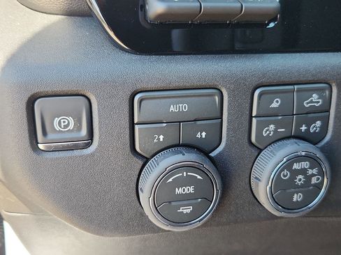 New 2026 Chevrolet Silverado 1500 LTZ w/ Technology Package image 15