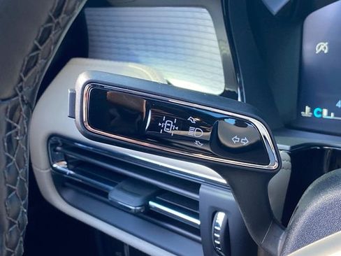 New 2026 Lincoln Corsair Premiere image 17