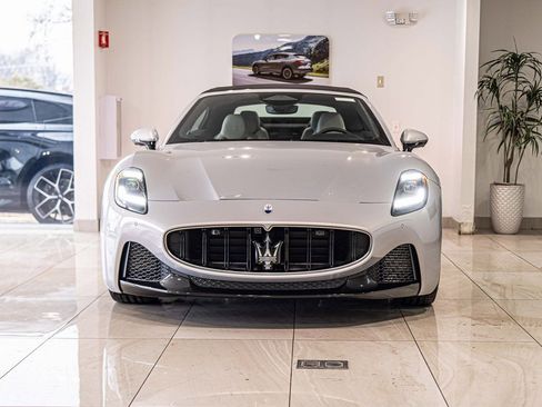 New 2026 Maserati GranCabrio Modena image 2