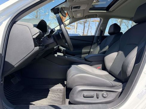 Used 2025 Honda Accord EX-L image 14