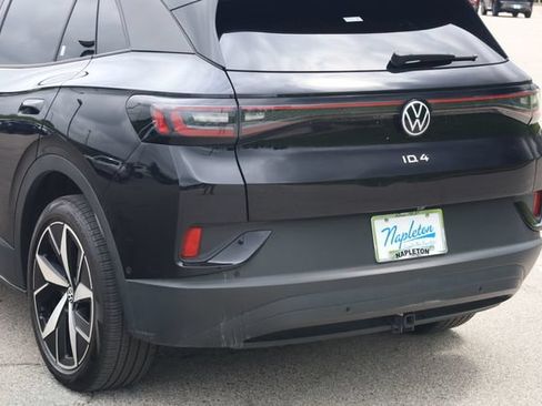 Used 2023 Volkswagen ID.4 Pro S AWD/4WD image 8