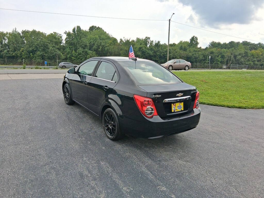 Used 2016 Chevrolet Sonic LT FWD image 7