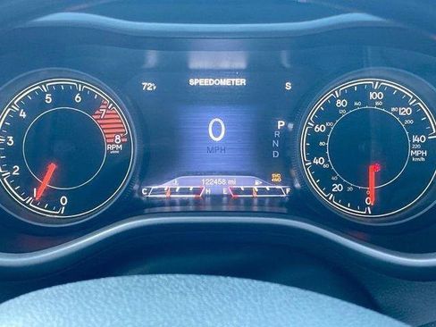 Used 2018 Jeep Cherokee Overland AWD/4WD image 31