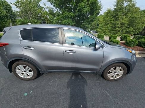 Used 2017 Kia Sportage LX FWD image 10