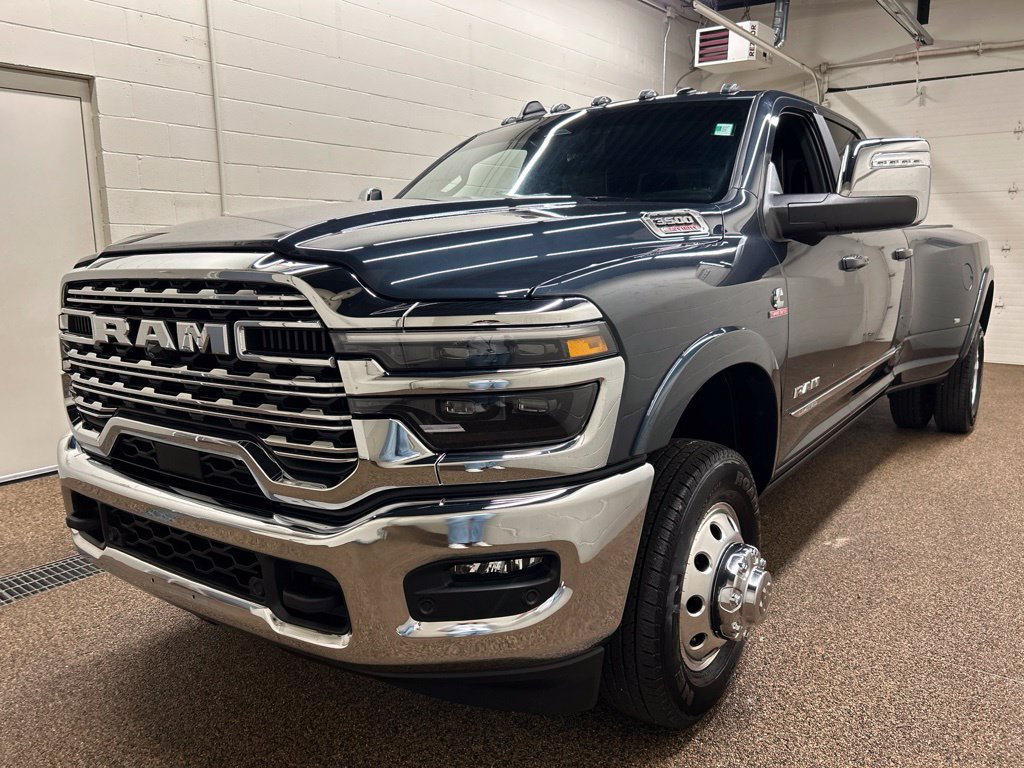 Used 2025 RAM 3500 Limited AWD/4WD image 6