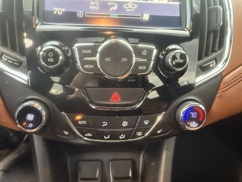 Used 2016 Chevrolet Cruze Premier FWD image 19