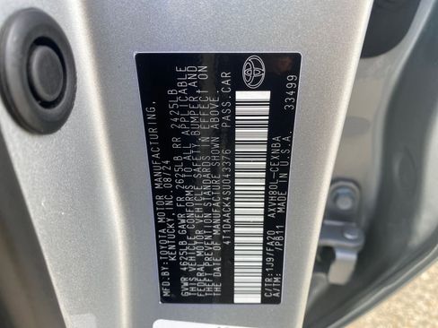 Used 2025 Toyota Camry LE image 29