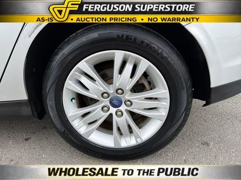Used 2012 Ford Focus SEL FWD image 25