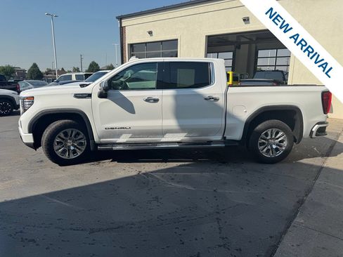 Used 2024 GMC Sierra 1500 Denali w/ Technology Package AWD/4WD image 4