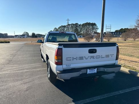 Used 2000 Chevrolet Silverado 1500 2WD Regular Cab image 8