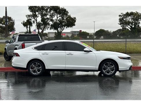 Used 2024 Honda Accord EX image 3