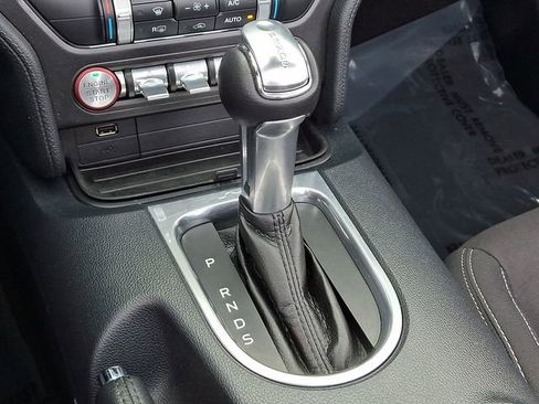 Used 2021 Ford Mustang Convertible w/ Equipment Group 101A image 18