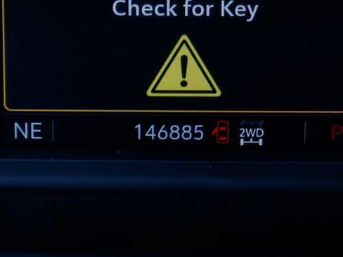 Used 2021 Chevrolet Tahoe Z71 w/ Z71 Signature Package image 26