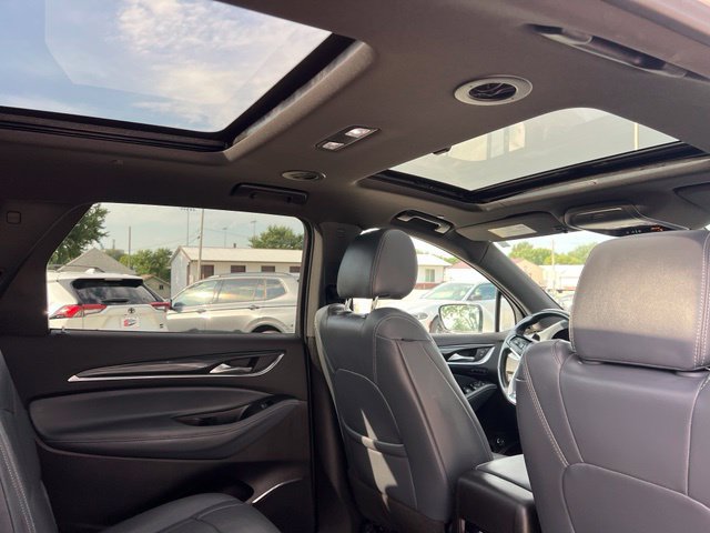 Used 2022 Buick Enclave Premium w/ Experience Buick Package AWD/4WD image 18