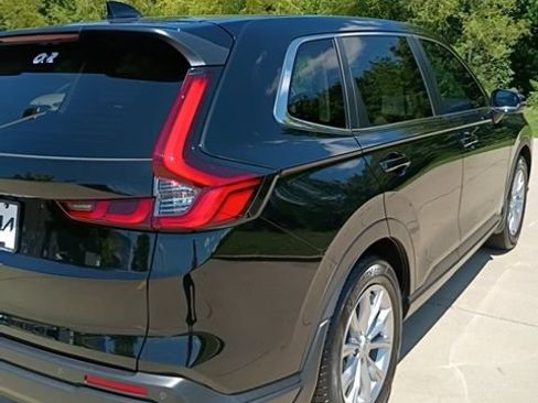 Used 2024 Honda CR-V EX-L image 5