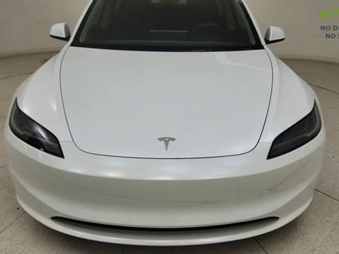 Used 2025 Tesla Model 3 Long Range AWD/4WD image 19