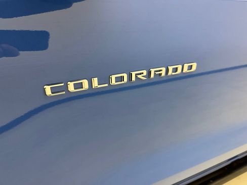 Used 2025 Chevrolet Colorado ZR2 AWD/4WD image 12