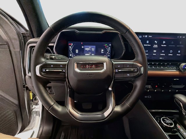 Used 2024 GMC Canyon AT4 w/ Technology Package AWD/4WD image 11