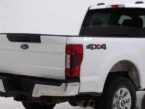 Used 2022 Ford F250 XLT AWD/4WD image 13