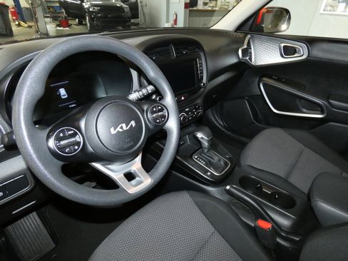 Used 2023 Kia Soul LX w/ Option Group 015 image 8