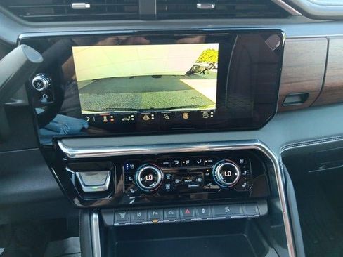 New 2026 GMC Sierra 2500 Denali Ultimate w/ LPO, Black Badging Package AWD/4WD image 11