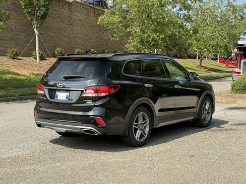 Used 2018 Hyundai Santa Fe Limited image 5