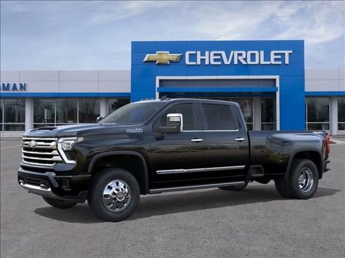 New 2026 Chevrolet Silverado 3500 High Country w/ Technology Package image 2