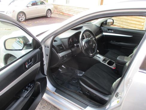 Used 2014 Subaru Legacy 2.5i Premium image 14