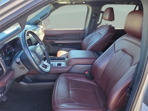 Certified 2024 Ford Expedition Limited image 7