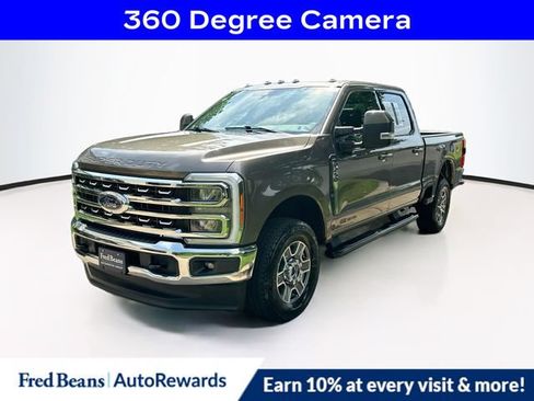 Used 2023 Ford F250 Lariat w/ FX4 Off-Road Package AWD/4WD image 3