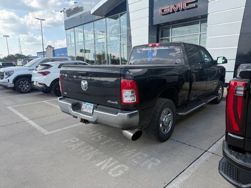 Used 2021 RAM 2500 Tradesman w/ Chrome Appearance Group AWD/4WD image 5