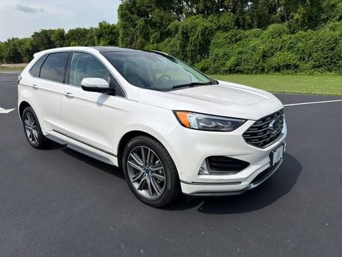 Used 2019 Ford Edge Titanium w/ Equipment Group 301A FWD image 1