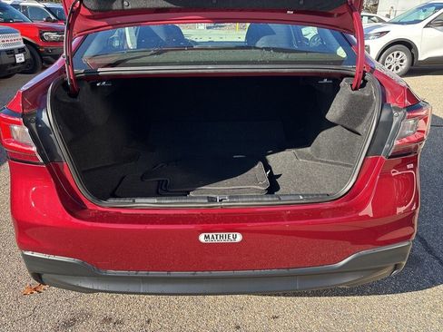 Used 2023 Subaru Legacy Premium image 5