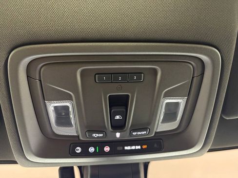 Used 2019 GMC Sierra 1500 Denali w/ Technology Package AWD/4WD image 38