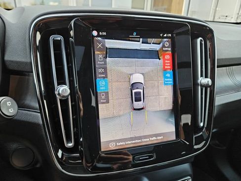 Certified 2023 Volvo XC40 Recharge Plus w/ Protection Package Premier AWD/4WD image 30