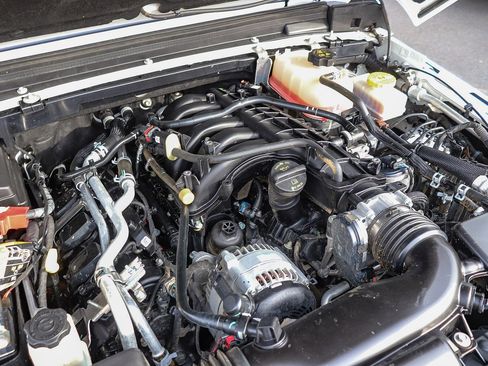 Used 2022 Jeep Wrangler Sport image 30