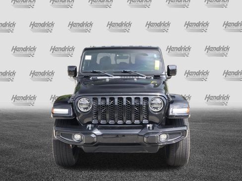 Used 2022 Jeep Gladiator Overland AWD/4WD image 3