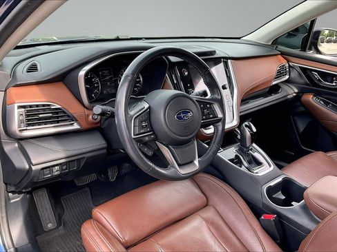 Used 2020 Subaru Outback Touring AWD/4WD image 12