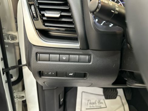 Certified 2021 Nissan Rogue SV w/ Premium Package image 23