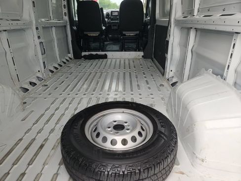 Used 2025 RAM ProMaster 2500 w/ Convenience Group FWD image 29