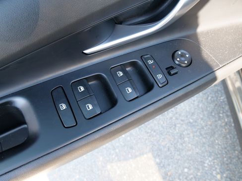 Used 2024 Hyundai Elantra SEL w/ Convenience Package image 17