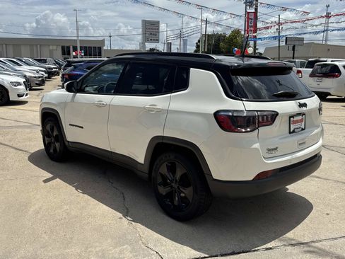Used 2021 Jeep Compass Latitude FWD image 5